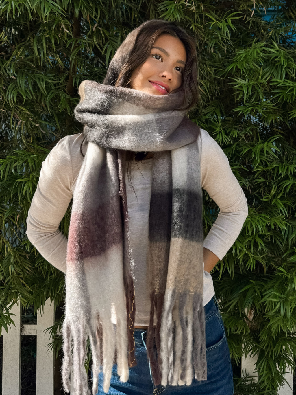 Cozy Plaid Scarf in Black