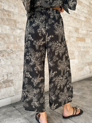 Marseille Wide Leg Pants in Black - Stitch And Feather