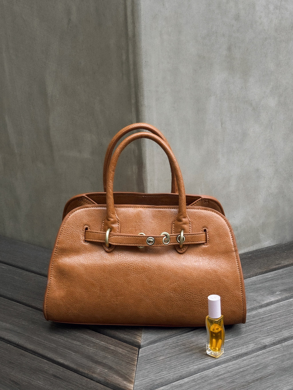 Boston Vegan Leather Tote in Tan