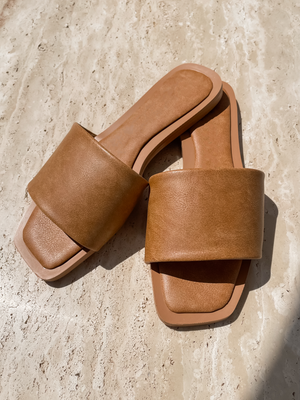 Kelly Slides in Camel - Stitch And Feather