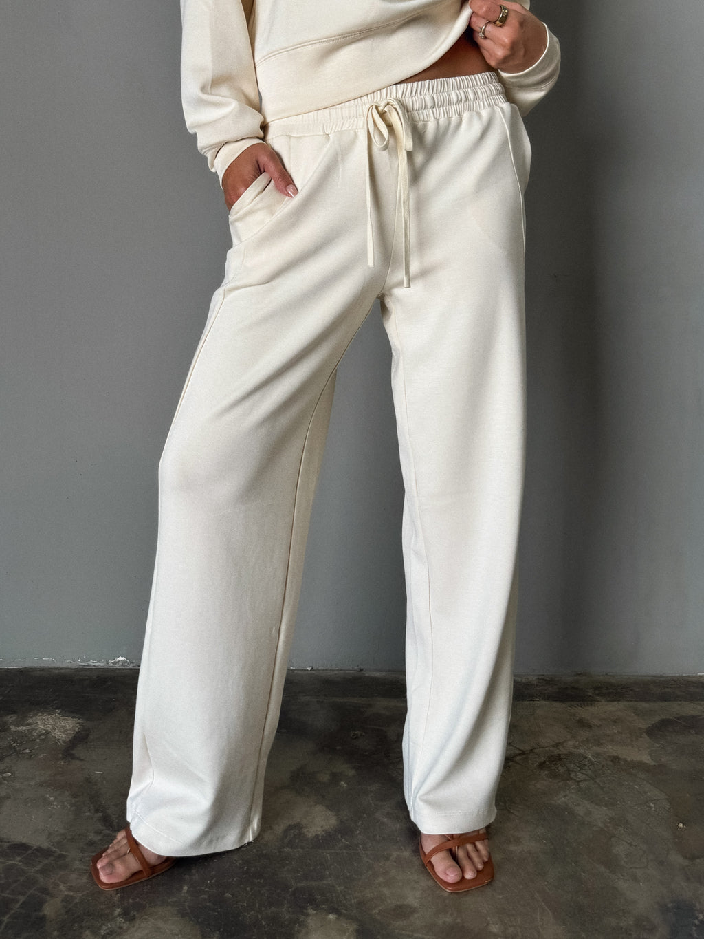 Lena Sweatpants in Cream - Stitch And Feather