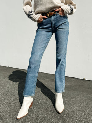 Outer Limits Clean Stretch Jeans in Med Denim - Stitch And Feather