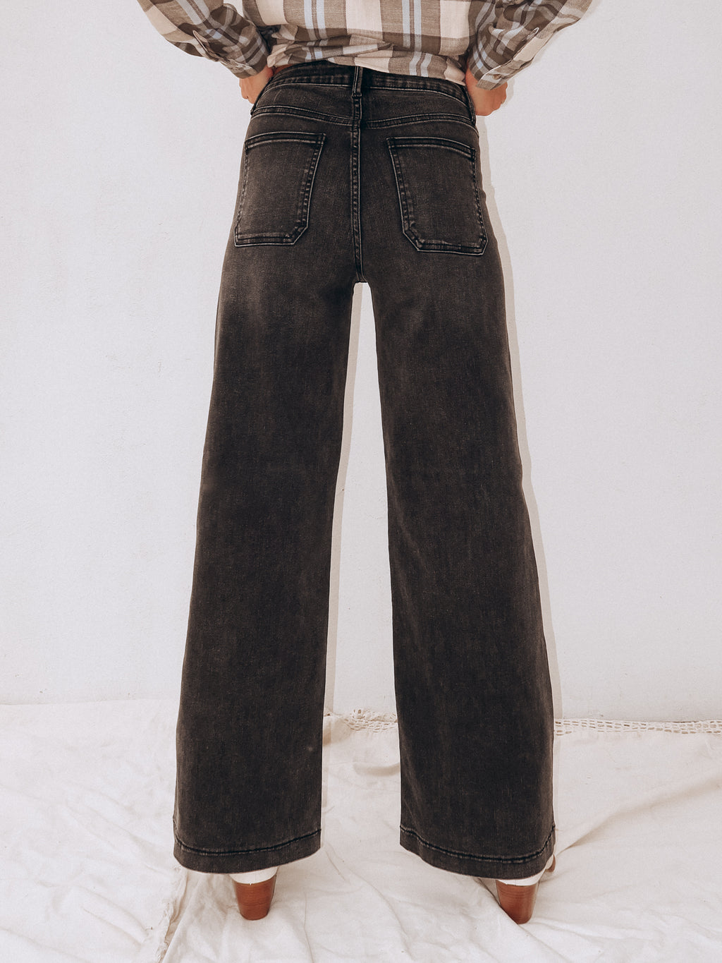 Wonder Patch Pocket Jeans in Black - Stitch And Feather