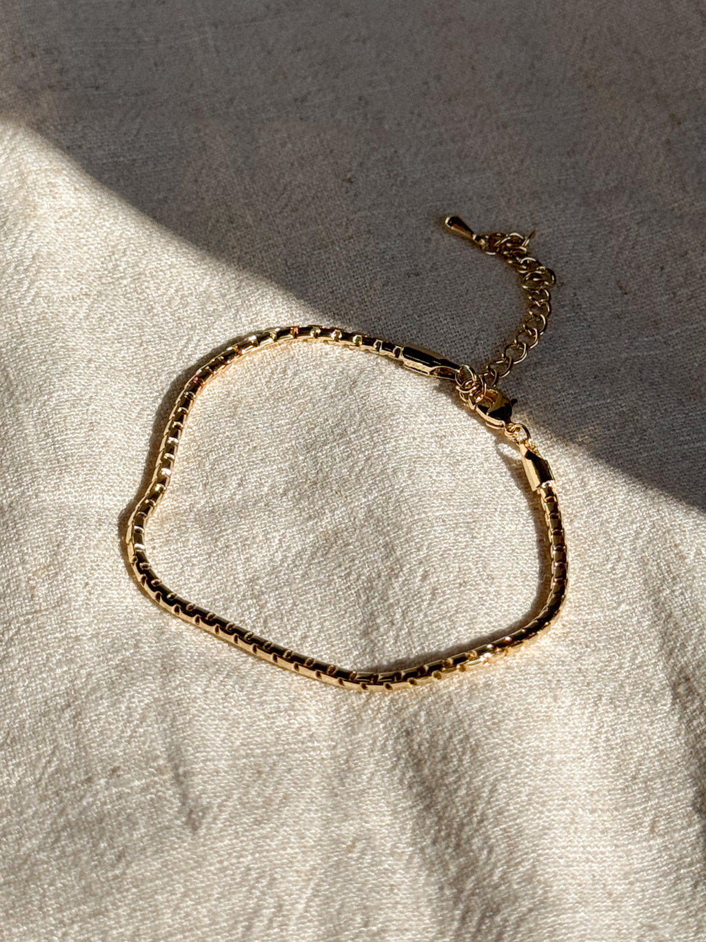 Chain Bracelet - Stitch And Feather