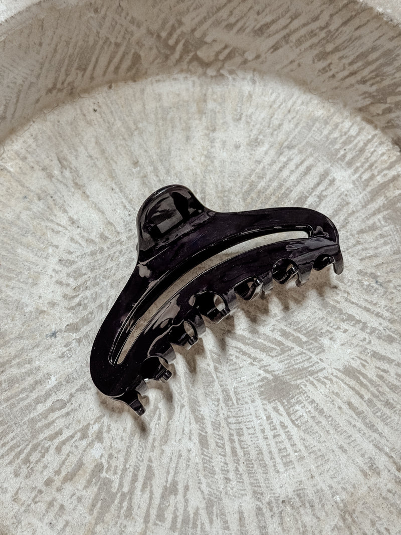 Vinnie Claw Clip in Black