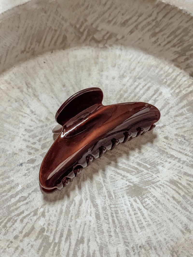 Caramel Claw Clip in Dark Brown