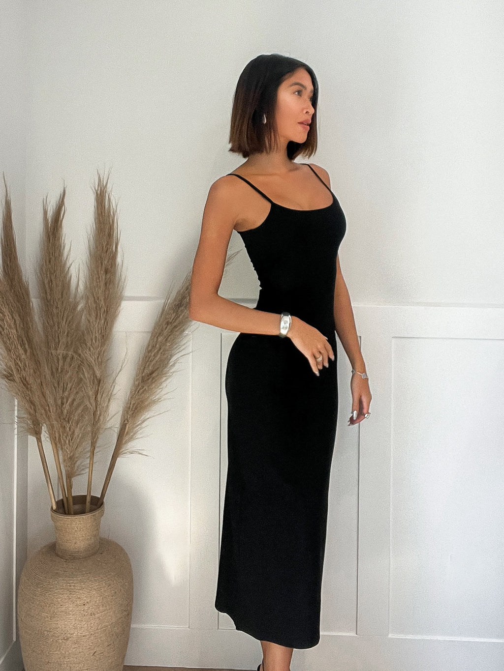 Hot Minute Midi Dress in Black - Stitch And Feather