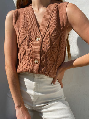 Monte Carlo Knit Vest - Stitch And Feather