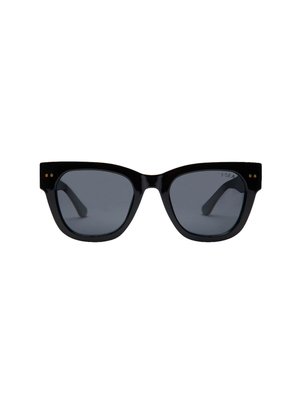 Andie Sunnies in Blk/Smoke - Stitch And Feather