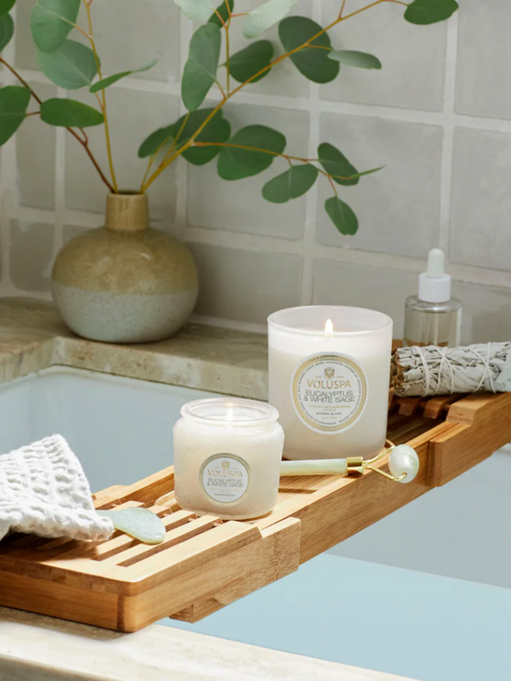Eucalyptus White Sage 9.5oz Candle - Stitch And Feather